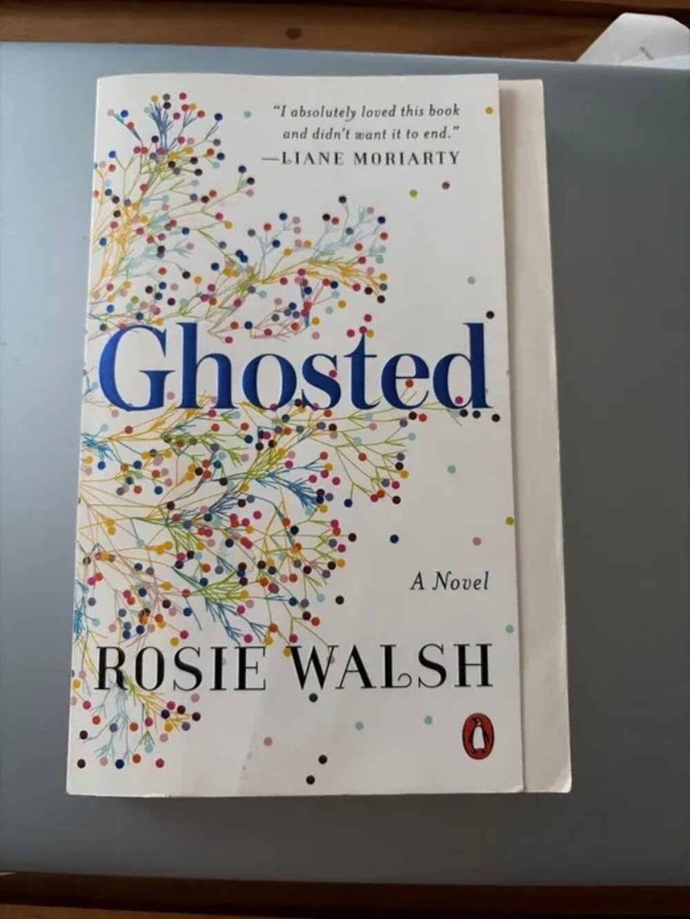 Ghosted: A Novel - Rosie Walsh